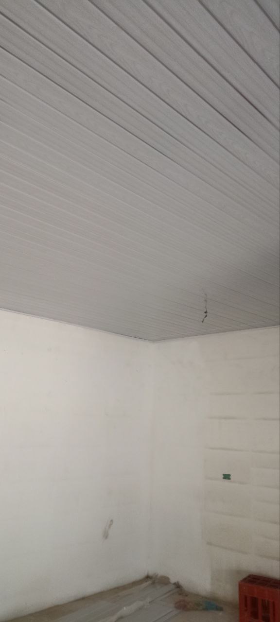 Instalación de cielo raso PVC - Vista final